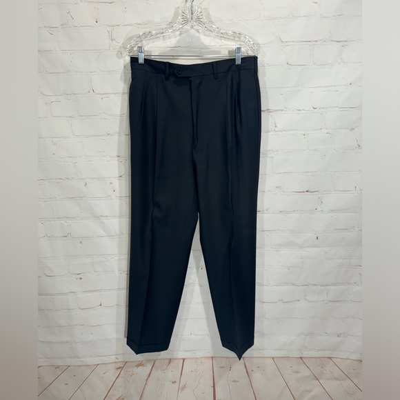 Gianfranco Ferre Black Men’s Suit - 40R, 32 waist - Picture 7 of 12